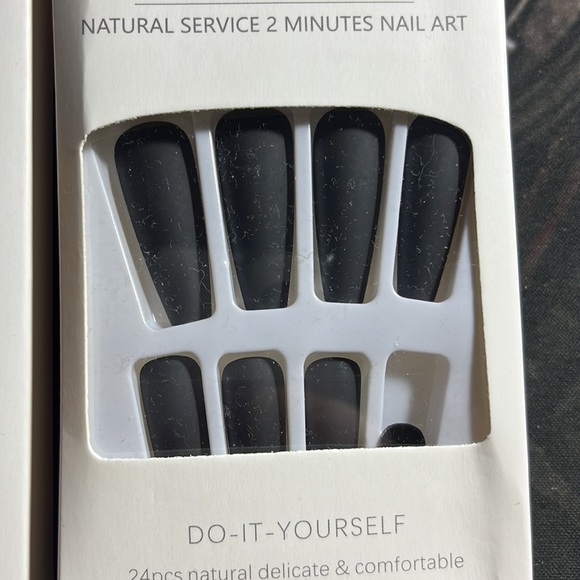 5 colour press on nail with 2 box gold &siver charms - Picture 3 of 7